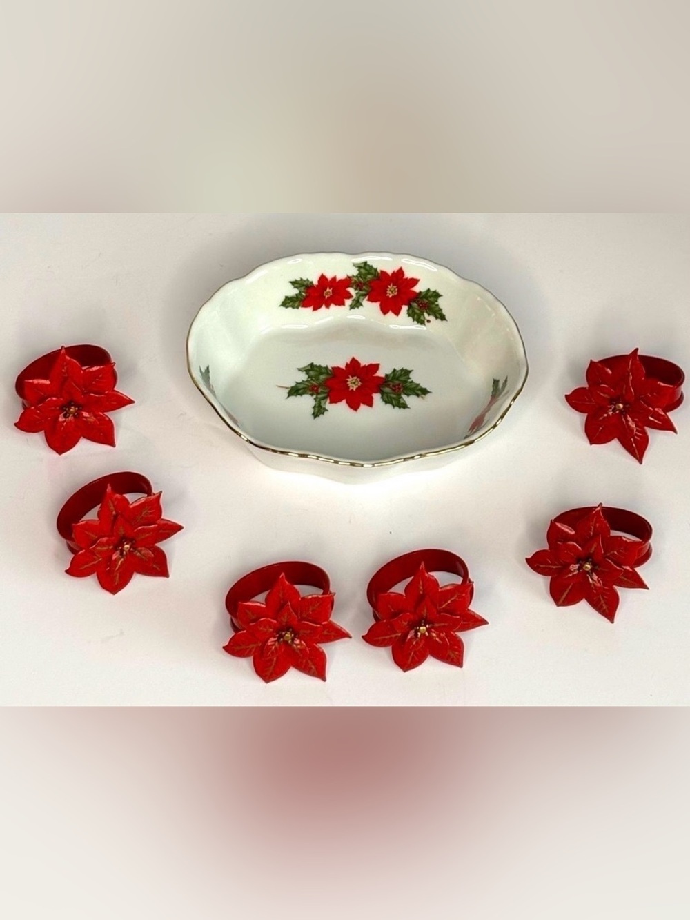 LEFTON CHINA POINSETTIA BOWL & POINSETTIA NAPKIN RINGS